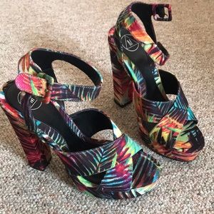 Sale!! Platform heels